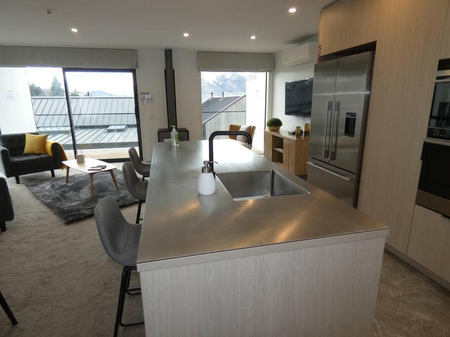 Remarkable, Cozy 3 Bedroom, 2 Bathroom Townhouse Holiday home