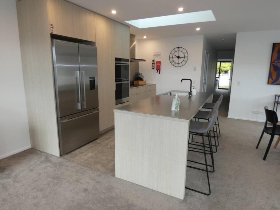 Remarkable, Cozy 3 Bedroom, 2 Bathroom Townhouse Queenstown