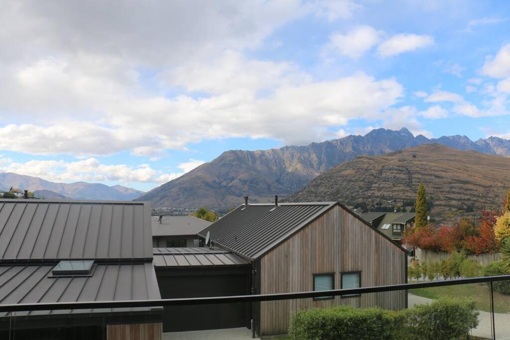 Remarkable, Cozy 3 Bedroom, 2 Bathroom Townhouse Holiday home